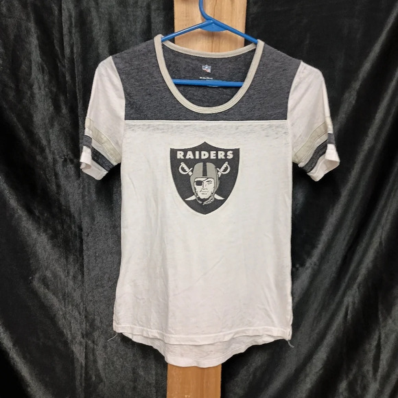 NFL Other - Size 14 16 girls youth raiders extra large short sleeve crew neck t-shirt